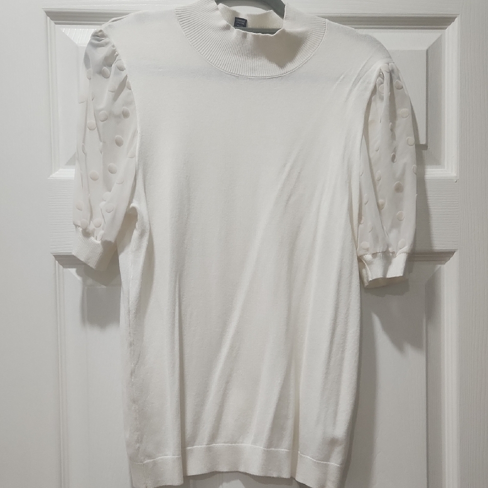 Elegant White Puff Sleeve Top